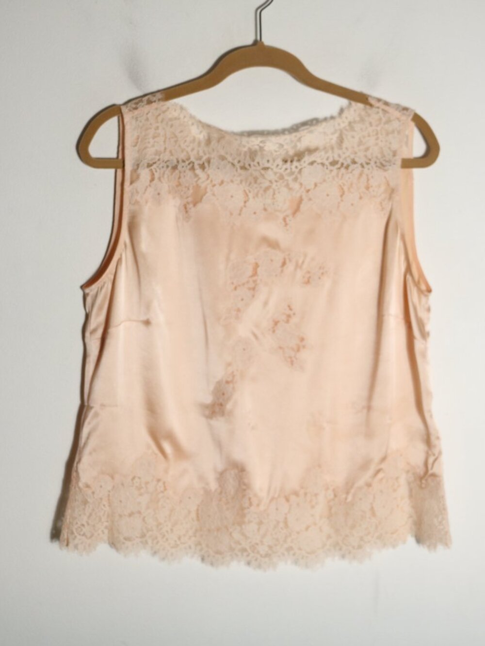 Doen Blush Pink Satin Lace Trim Sleeveless Top - Picture 2 of 8